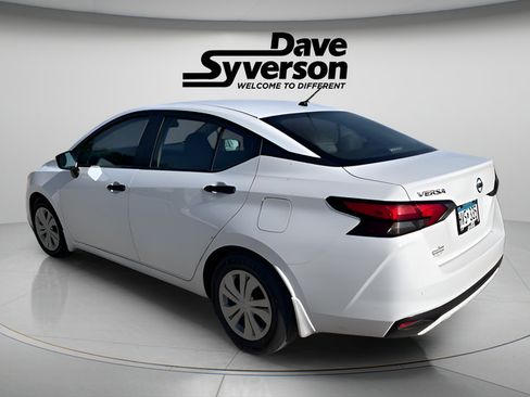 Used 2021 Nissan Versa S FWD image 6