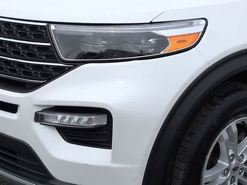 Used 2023 Ford Explorer XLT w/ Equipment Group 202A AWD/4WD image 11