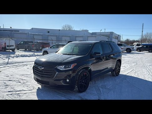 Used 2021 Chevrolet Traverse Premier w/ Redline Edition image 2