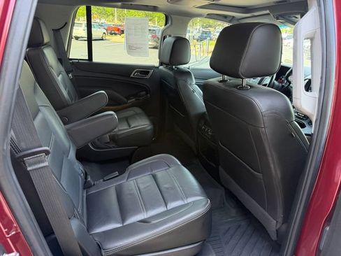 Used 2019 GMC Yukon Denali w/ Denali Ultimate Package AWD/4WD image 29