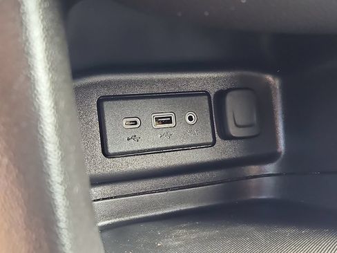 Certified 2024 Chevrolet Equinox LT AWD/4WD image 17