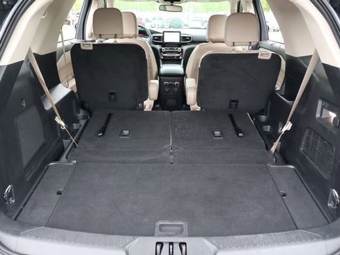 Used 2023 Ford Explorer Limited AWD/4WD image 16