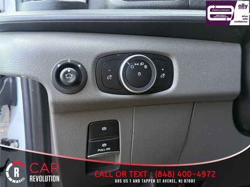 Used 2023 Ford Transit 250 Medium Roof w/ Fleet Safety Package RWD image 21