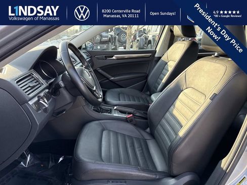Used 2018 Volkswagen Passat 2.0T SEL Premium image 9