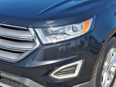 Used 2016 Ford Edge SEL w/ Equipment Group 201A FWD image 9