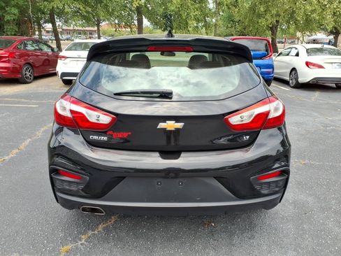 Used 2017 Chevrolet Cruze LT w/ Convenience Package FWD image 4