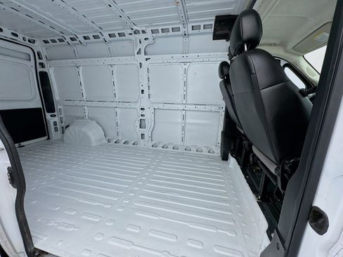 Used 2023 RAM ProMaster 2500 image 16
