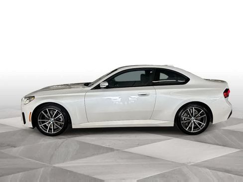 Used 2025 BMW 230i Coupe w/ Premium Package RWD image 5