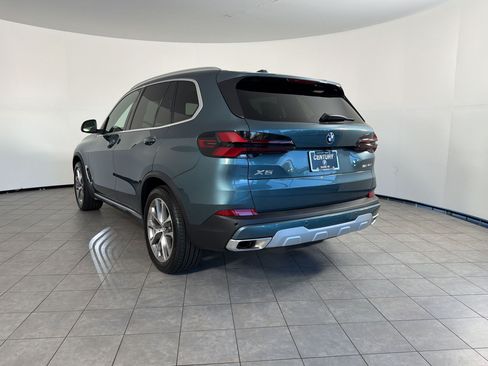Certified 2026 BMW X5 sDrive40i RWD image 3