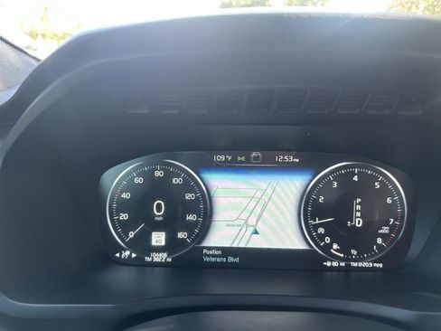 Used 2018 Volvo XC90 T5 Momentum w/ Momentum Plus Package image 29