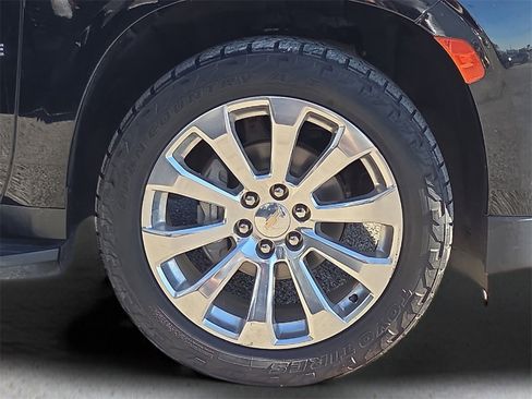 Used 2021 Chevrolet Tahoe Premier w/ Premium Package image 11