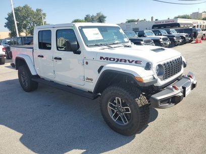 New 2025 Jeep Gladiator Mojave w/ Safety Group