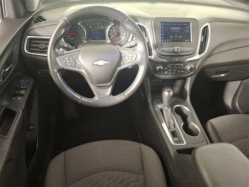 Used 2021 Chevrolet Equinox LT image 12