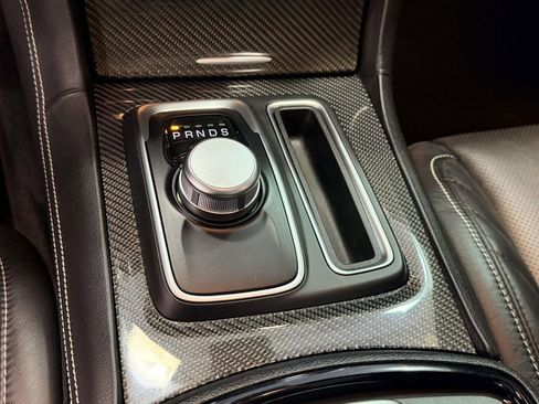 Used 2023 Chrysler 300 C image 5