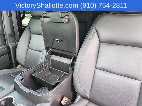 Used 2022 Chevrolet Suburban Z71 w/ Luxury Package AWD/4WD image 23