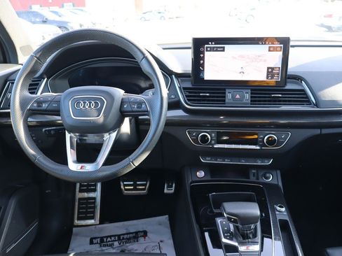 Used 2025 Audi SQ5 Premium Plus w/ Premium Plus Package image 13