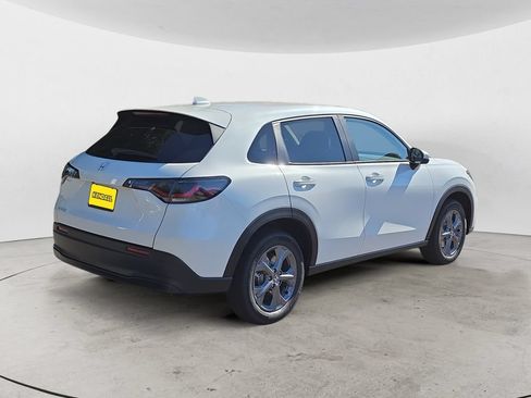 Used 2026 Honda HR-V LX image 5