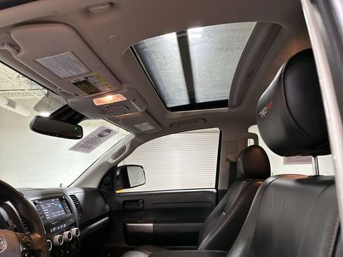 Used 2020 Toyota Sequoia TRD Pro AWD/4WD image 20