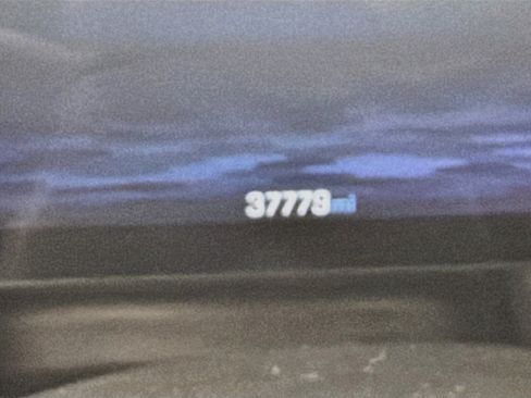 Used 2025 Chevrolet Equinox LT FWD image 18