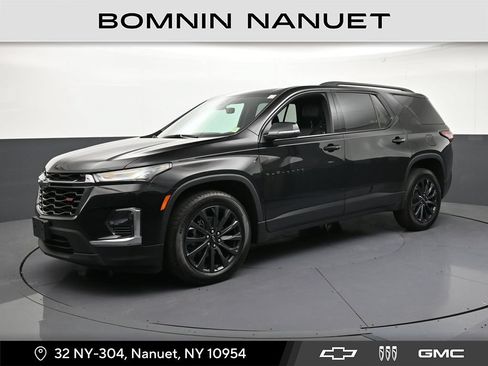 Used 2023 Chevrolet Traverse RS w/ LPO, Floor Liner Package AWD/4WD image 1