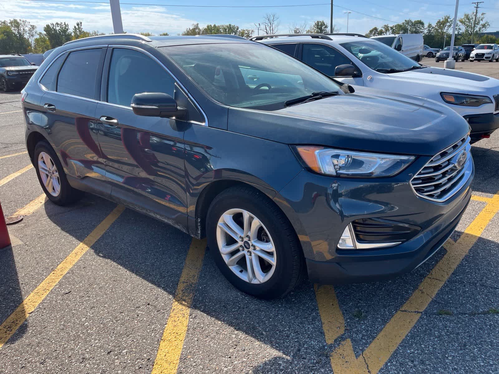 Used 2019 Ford Edge SEL w/ Equipment Group 201A AWD/4WD image 17