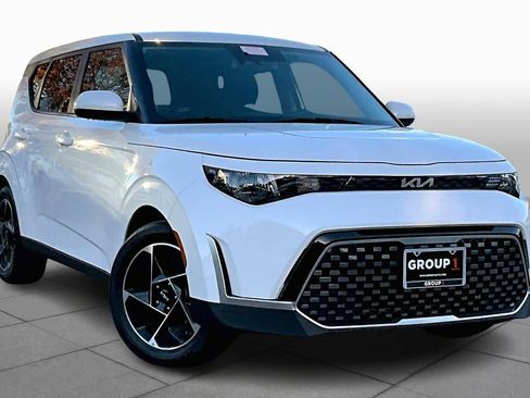 Certified 2023 Kia Soul EX image 2
