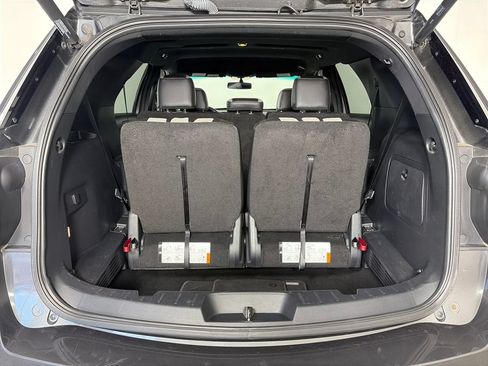 Used 2017 Ford Explorer XLT w/ Equipment Group 202A AWD/4WD image 27