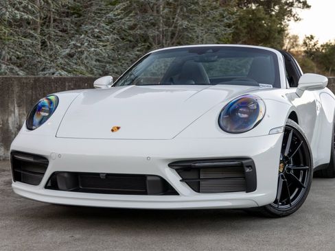 Certified 2024 Porsche 911 Targa 4S image 7