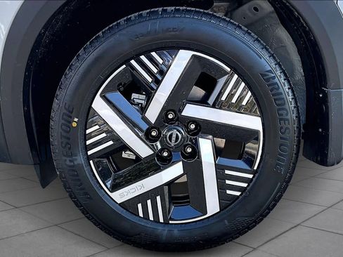 New 2026 Nissan Kicks SV image 11