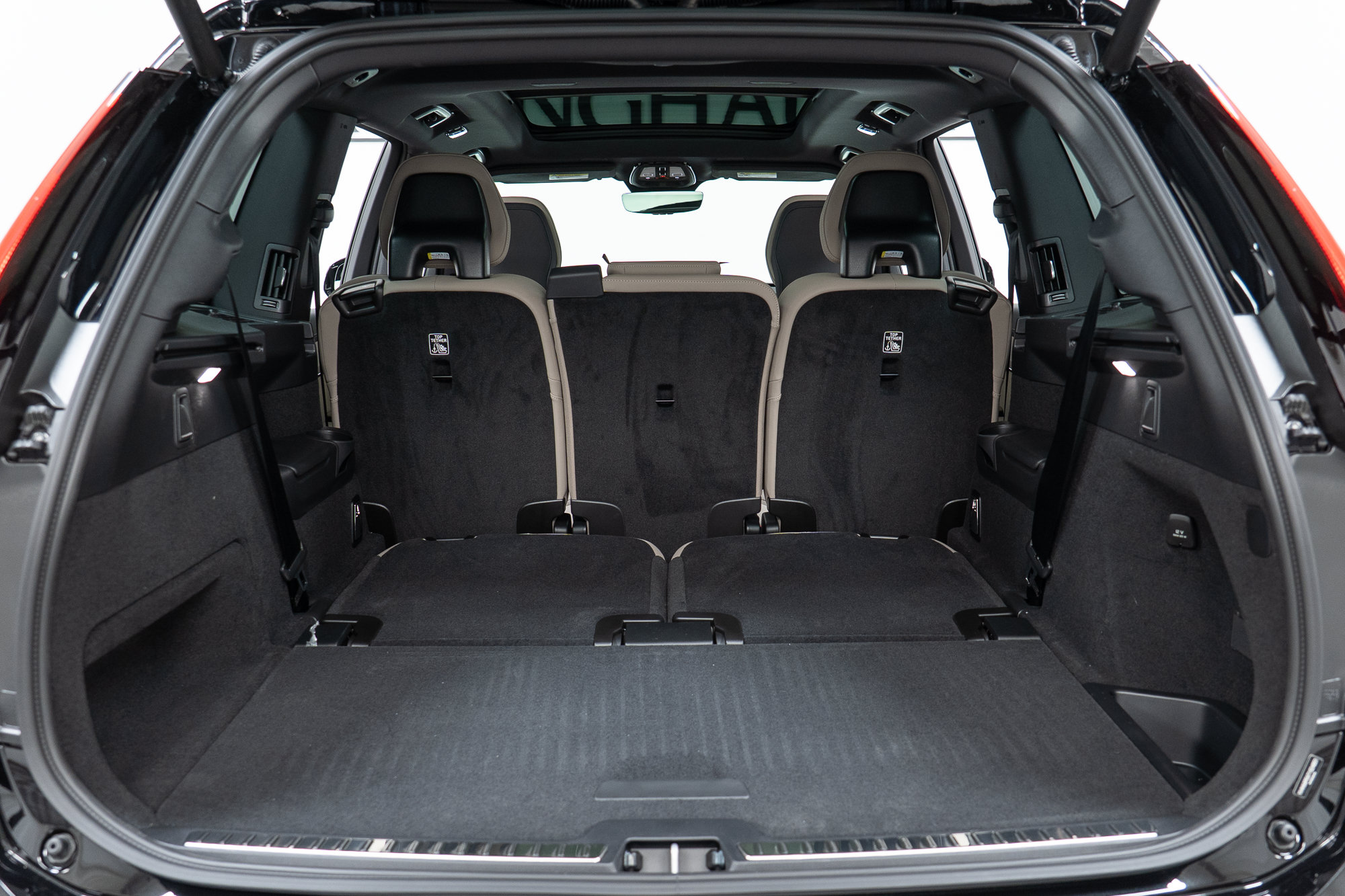 New 2026 Volvo XC90 T8 Plus w/ Protection Package AWD/4WD image 10