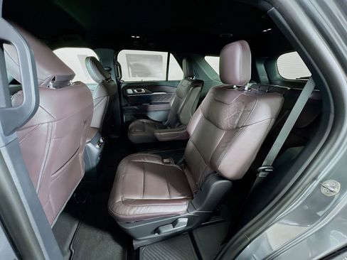 New 2026 Ford Explorer Platinum w/ LUX Leather Package image 30