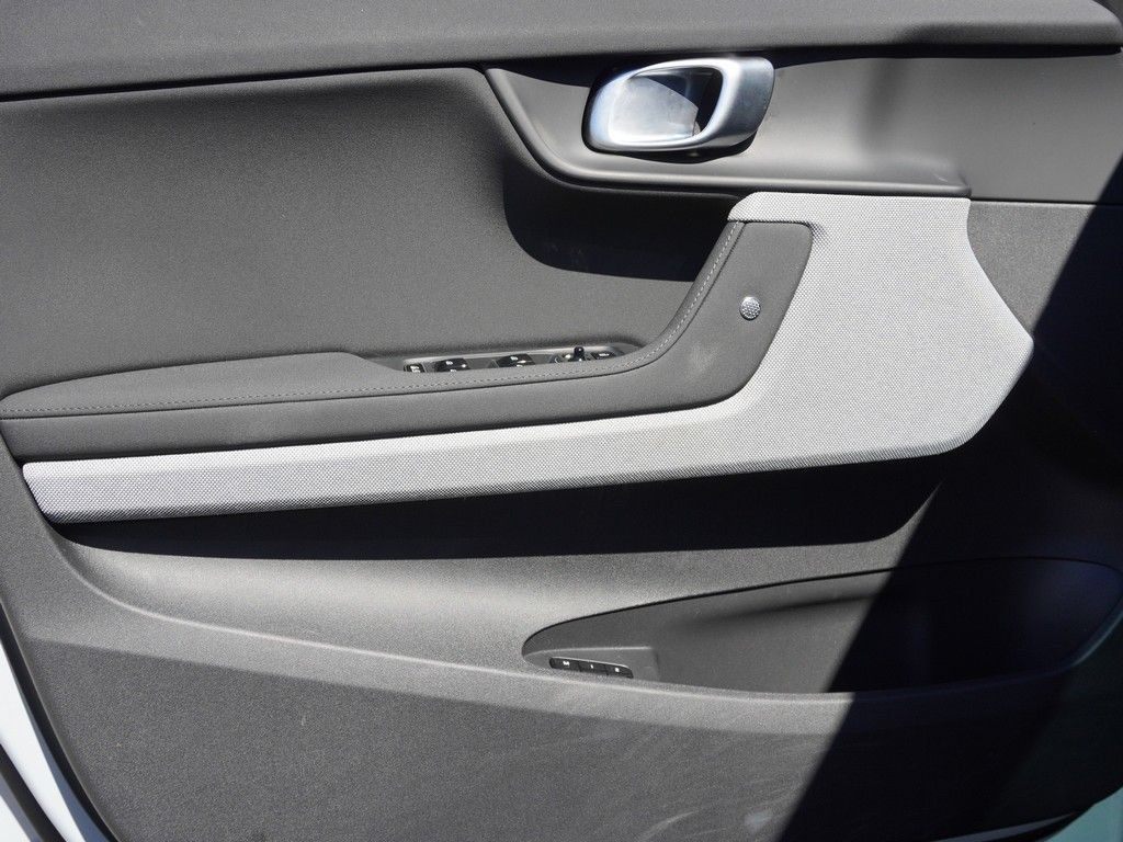 Used 2024 Polestar Polestar 2 AWD/4WD image 23
