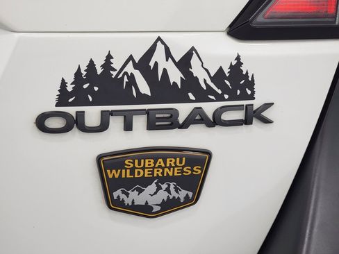 Used 2022 Subaru Outback Wilderness w/ Wilderness Package image 10