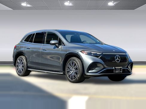 Certified 2023 Mercedes-Benz EQS 580 4MATIC SUV image 6