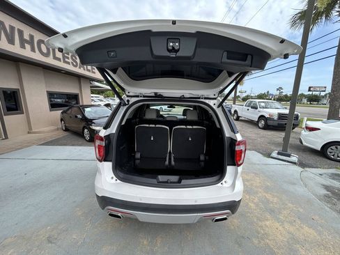 Used 2016 Ford Explorer Platinum AWD/4WD image 8
