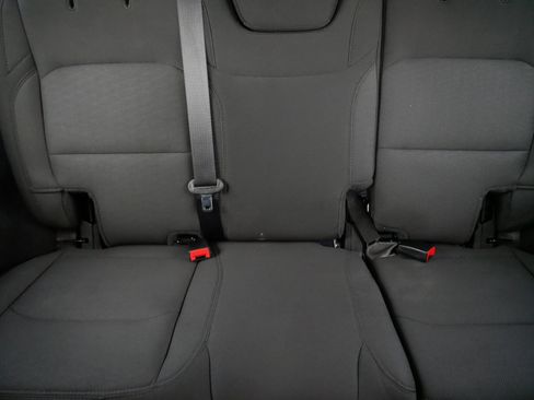 Used 2022 Jeep Wrangler Unlimited Sport image 13