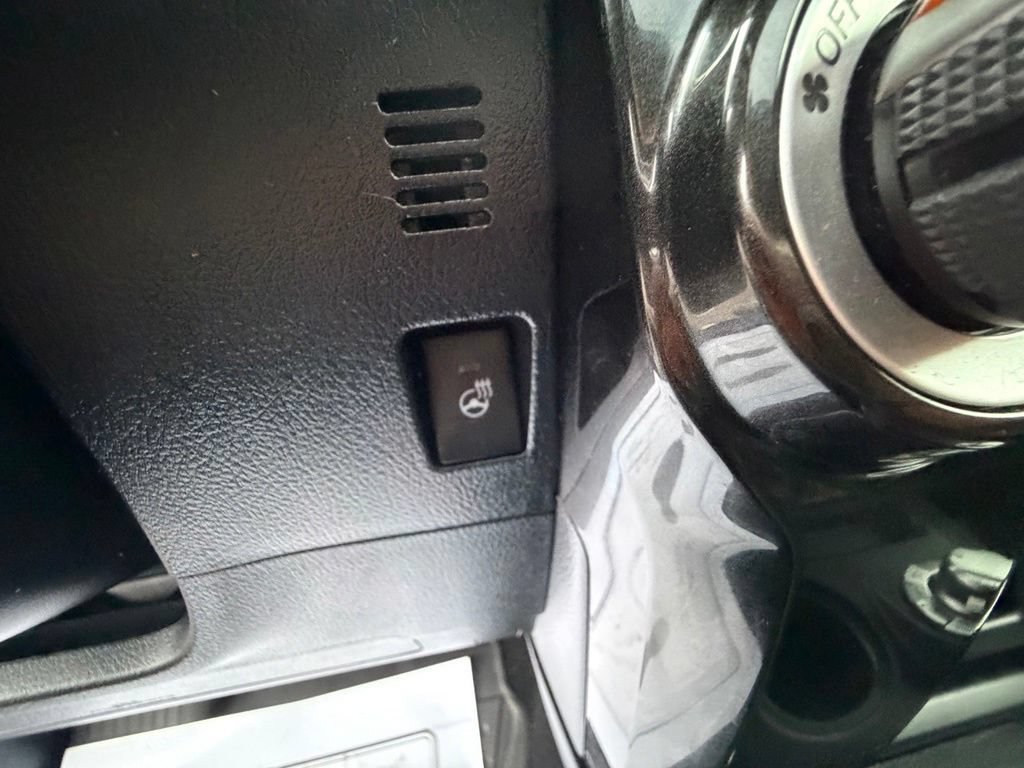 Used 2023 Toyota 4Runner 40th Anniversary SE AWD/4WD image 33