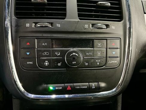 Used 2016 Dodge Grand Caravan R/T w/ Driver Convenience Group FWD image 16