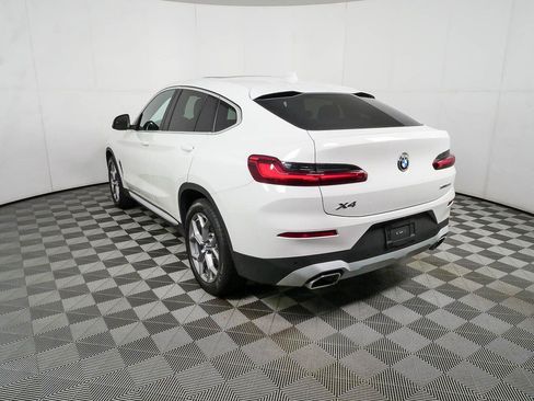 Used 2025 BMW X4 xDrive30i AWD/4WD image 3