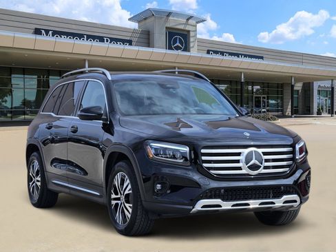 Certified 2026 Mercedes-Benz GLB 250 image 2