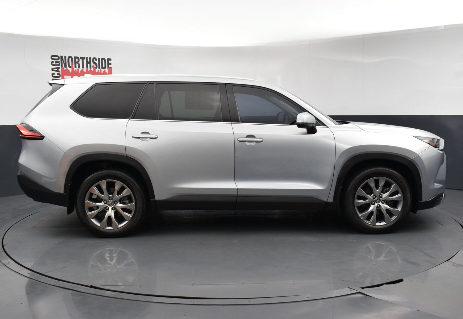 Used 2024 Toyota Grand Highlander AWD image 5