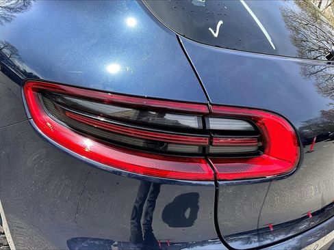 Used 2017 Porsche Macan S AWD/4WD image 28