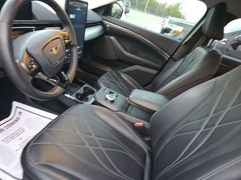Used 2023 Ford Mustang Mach-E Select image 7