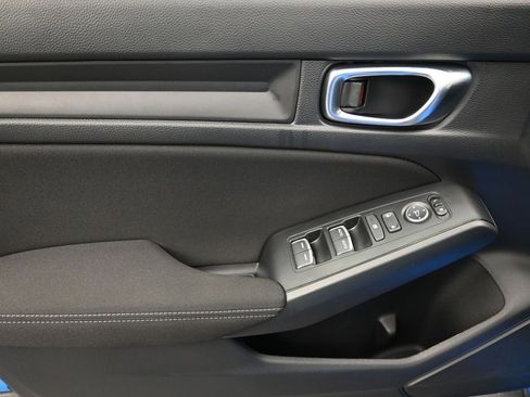 Used 2024 Honda Civic Sport image 11