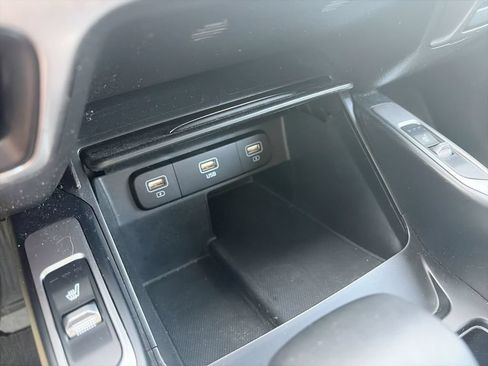 Used 2021 Kia Sorento S w/ Panoramic Sunroof Package FWD image 21