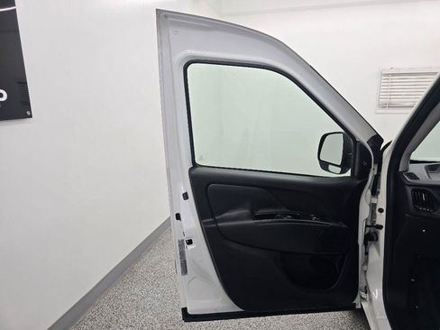 Used 2020 RAM ProMaster City Tradesman SLT FWD image 26