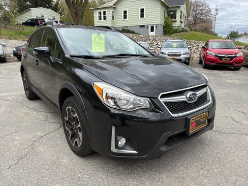 Used 2017 Subaru Crosstrek 2.0i Limited AWD/4WD image 6