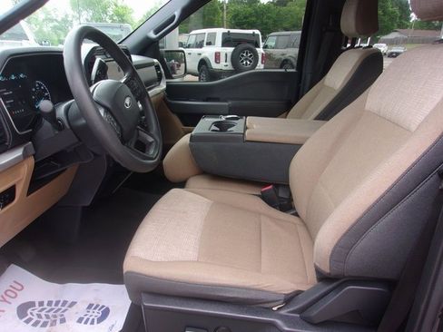 Used 2023 Ford F150 XLT image 5