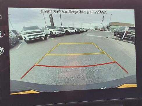 Used 2023 Kia Sportage EX image 19