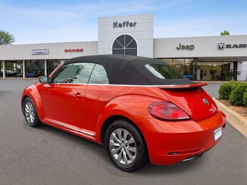 Used 2017 Volkswagen Beetle 1.8T S FWD image 4